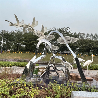 습지대 공원 스테인레스 강은 현실적 크레인 백로 금속 조각상을 조각합니다